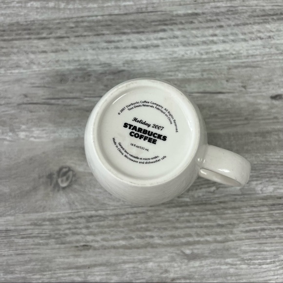 Starbucks Coffee/Tes Holiday 2007 EST 1971 White Large 18 oz Mug/Cup Letters - Picture 3 of 4